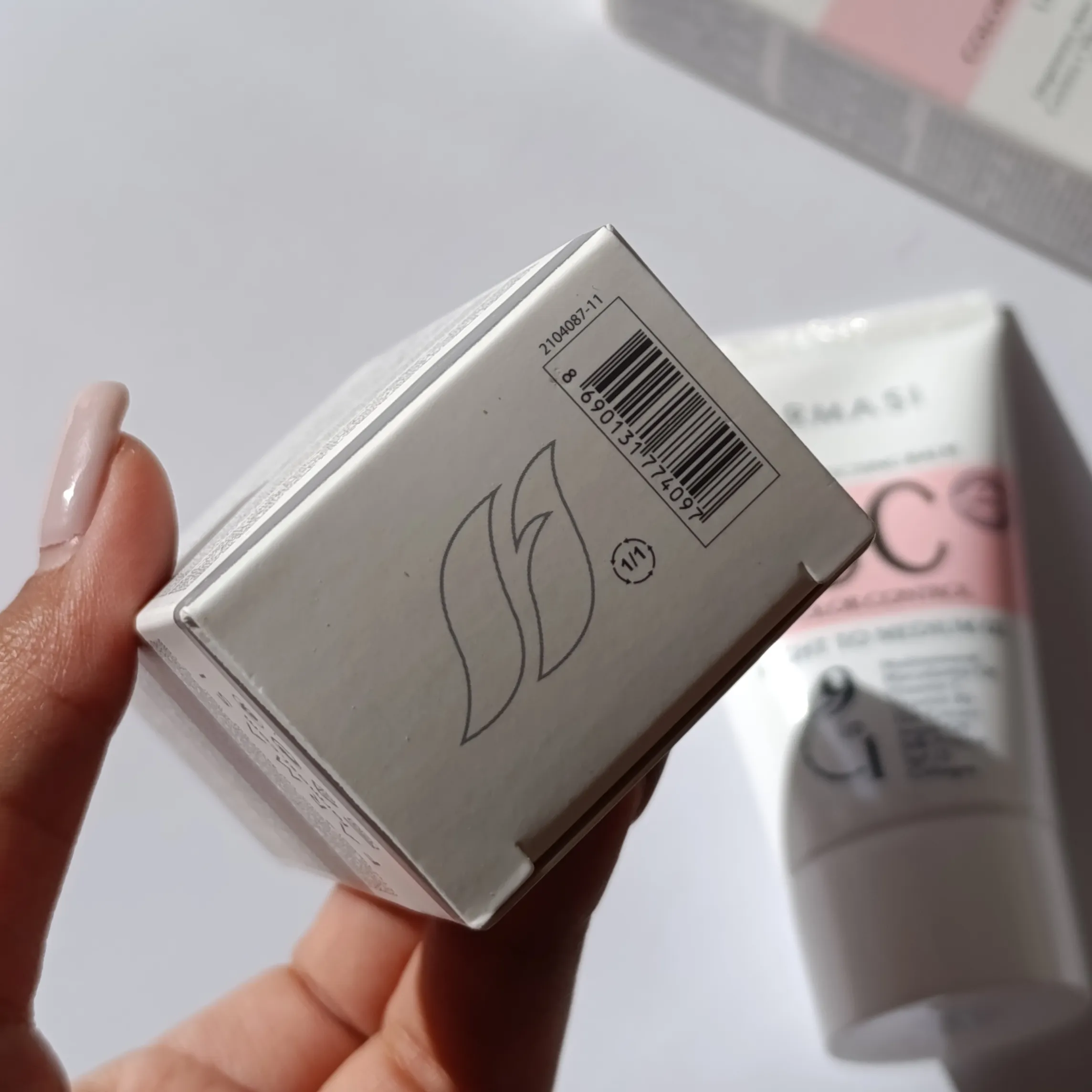 بی بی کرم و سی سی کرم اورجینال فارماسی